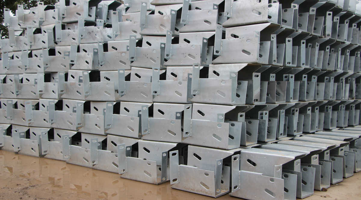 镀锌三波波形护栏防阻块